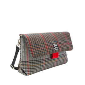 FLAP-BG-tweed-marrone-verde-rosso-con-chiusura-in-cintura-rossa-SIDE